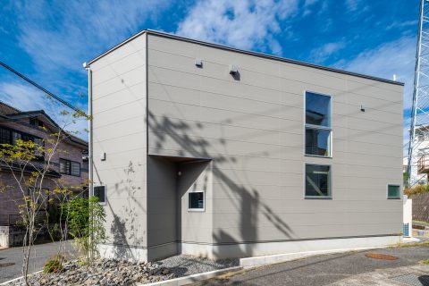 家デコモデルハウスの外観